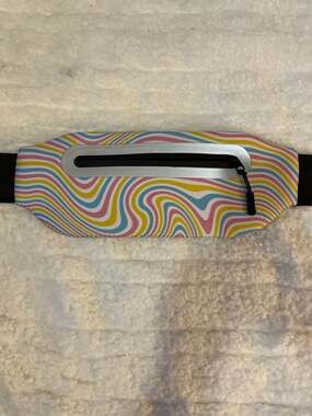 Psychedelic Swirl Running Belt Fanny Pack with Reflective Zipper